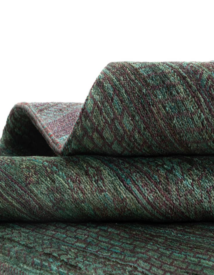 Detail image of  4' 2 x 6' Tabiibaft Wool Rug