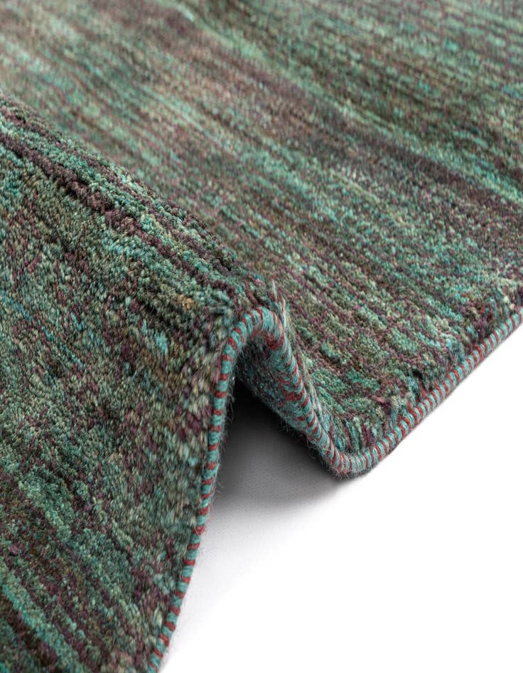 Detail image of  4' 2 x 6' Tabiibaft Wool Rug