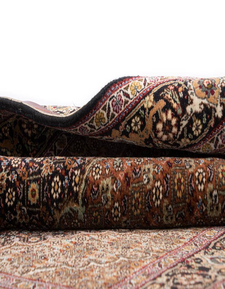 Detail image of  3' 5 x 4' 10 Tabriz Mahi Rug