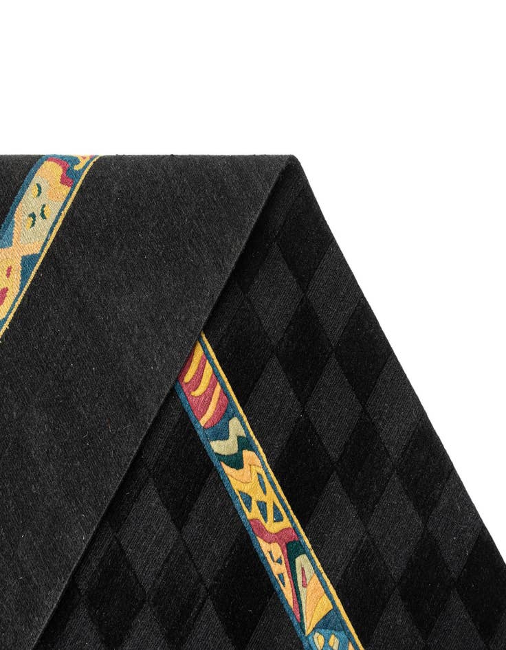 Detail image of  7' 1 x 9' 10 Tibet Rug