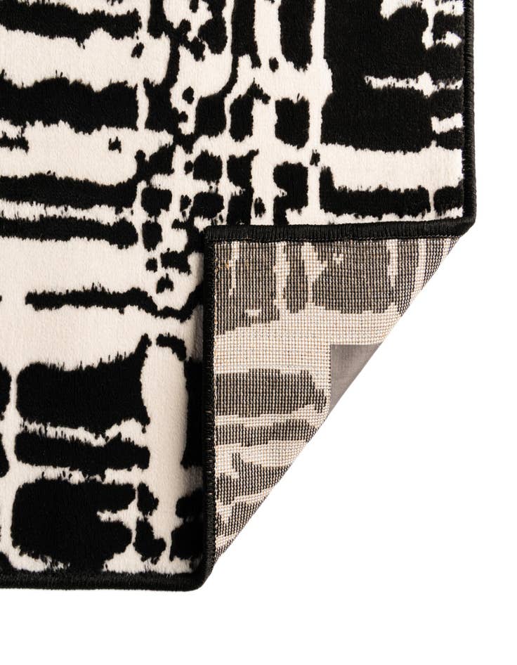 Detail image of  2' x 3' Vince Camuto Rug