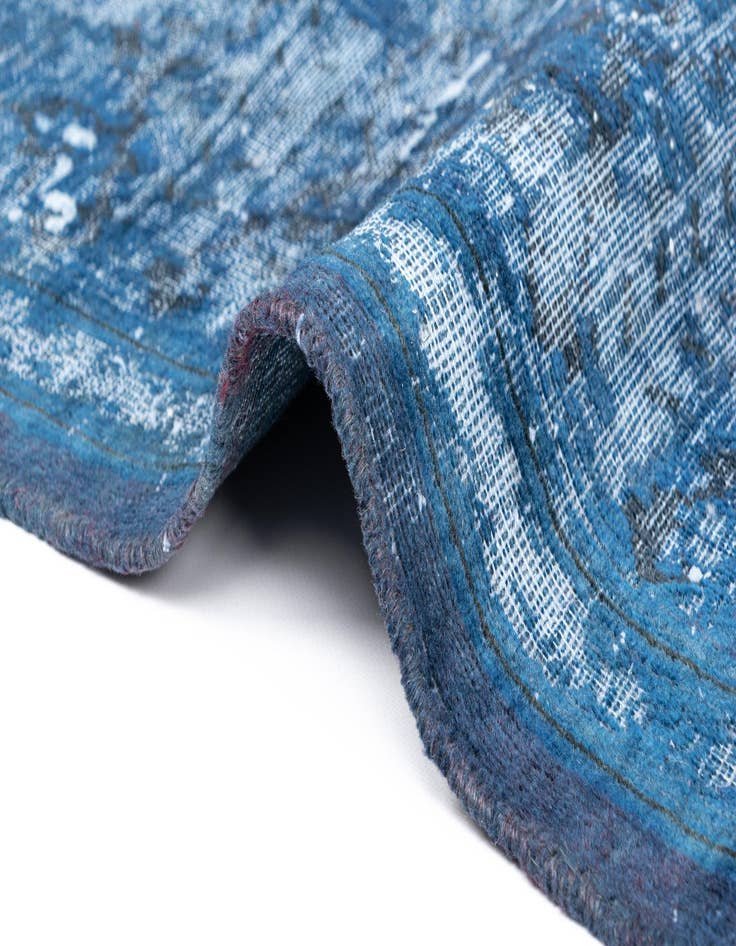 Detail image of  9' 10 x 12' 5 Vintage Royal Wool Rug