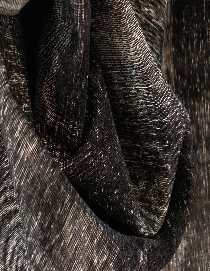 Detail image of  8' x 10' 5 Vintage Royal Wool Rug