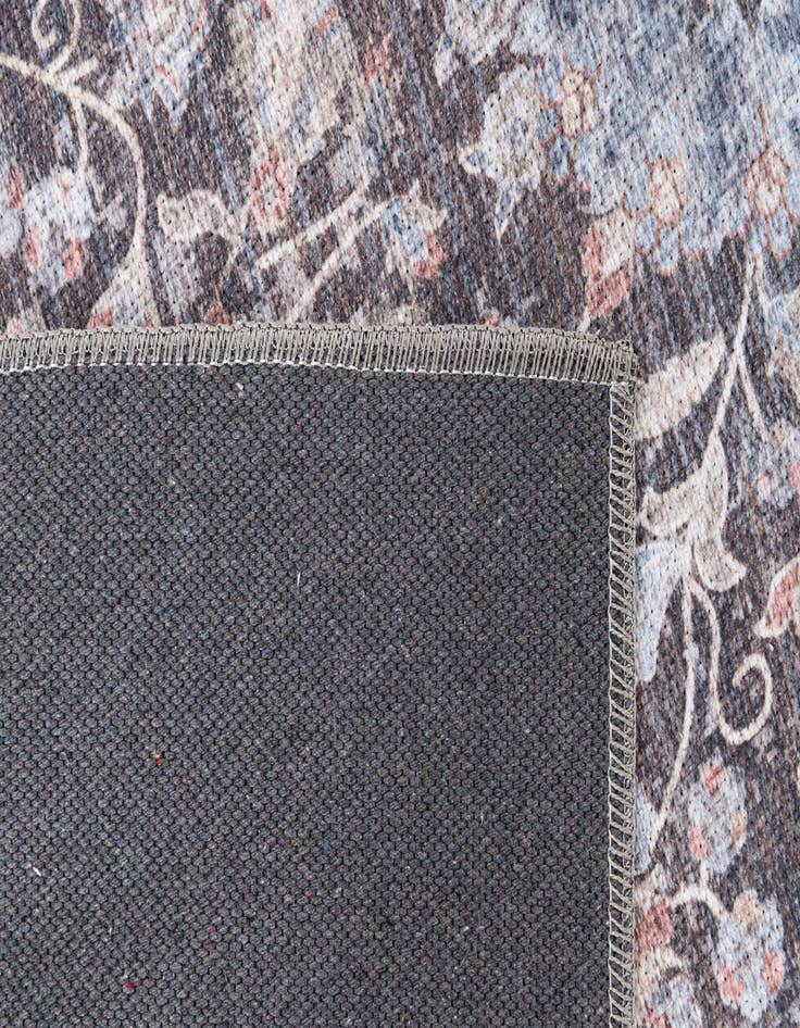 Detail image of  5' x 8' Yara Rug