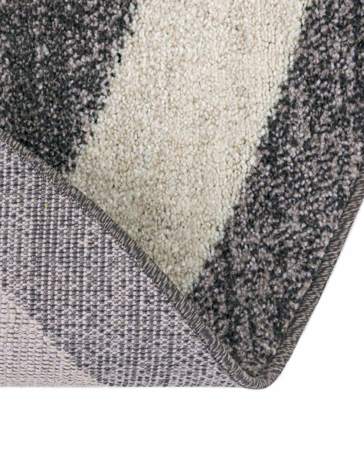 Detail image of  7' 10 x 7' 10 Angelica Round Rug