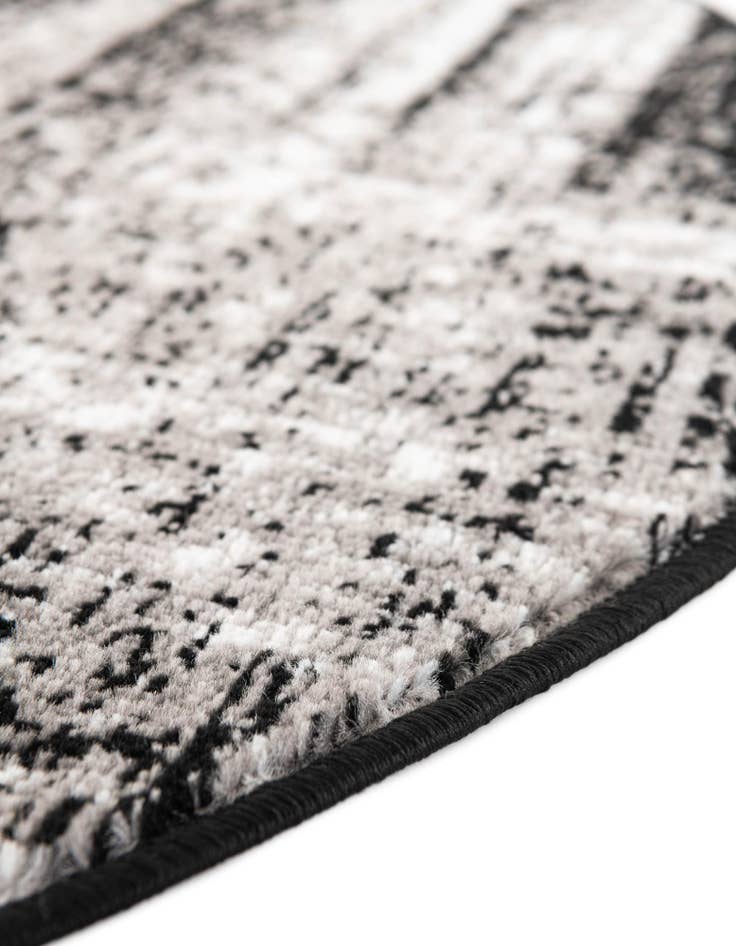 Detail image of  7' 10 x 7' 10 Laguna Round Rug