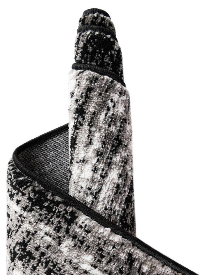 Detail image of  7' 10 x 7' 10 Laguna Round Rug