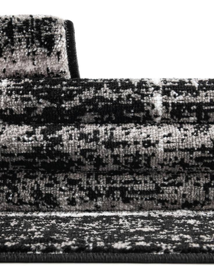 Detail image of  7' 10 x 7' 10 Laguna Round Rug