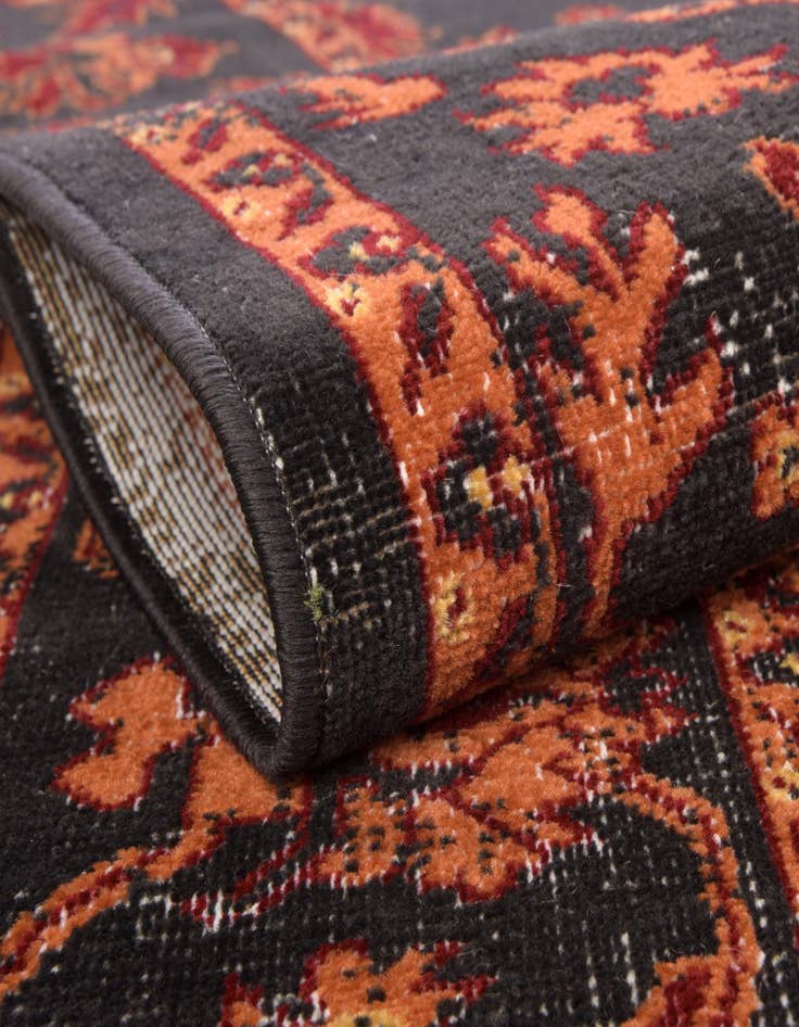 Detail image of  5' 3 x 5' 3 Lucerne Round Rug