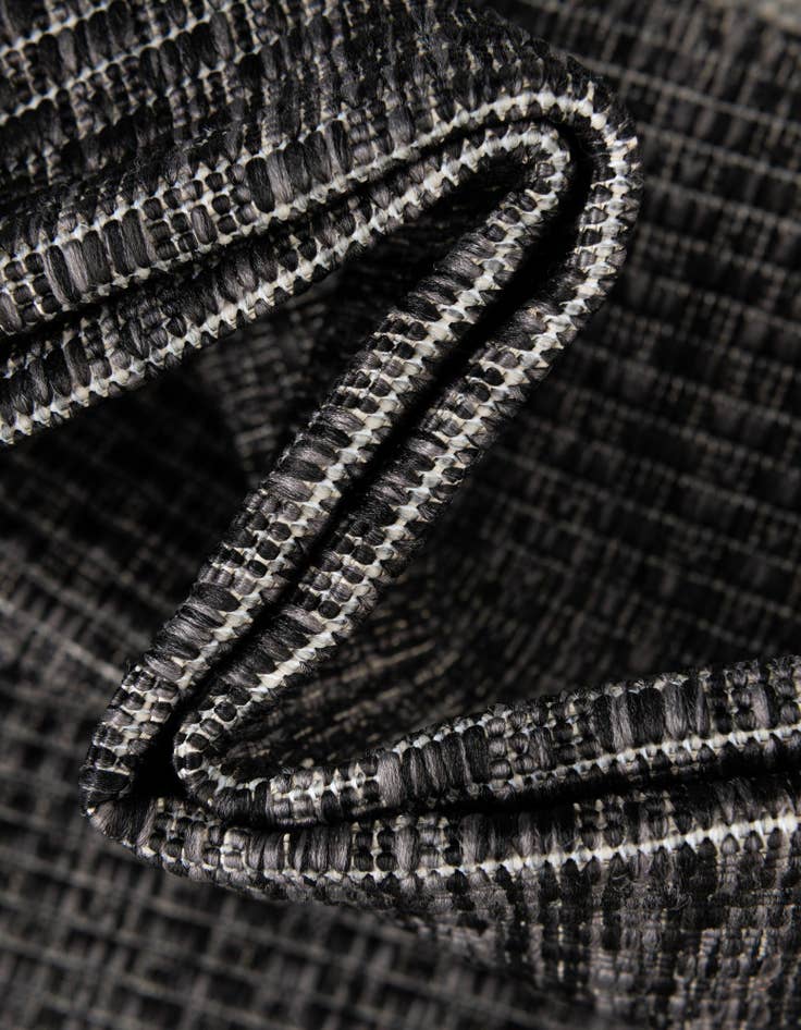 Detail image of  5' 3 x 5' 3  Washable Border Indoor / Outdoor Round Rug