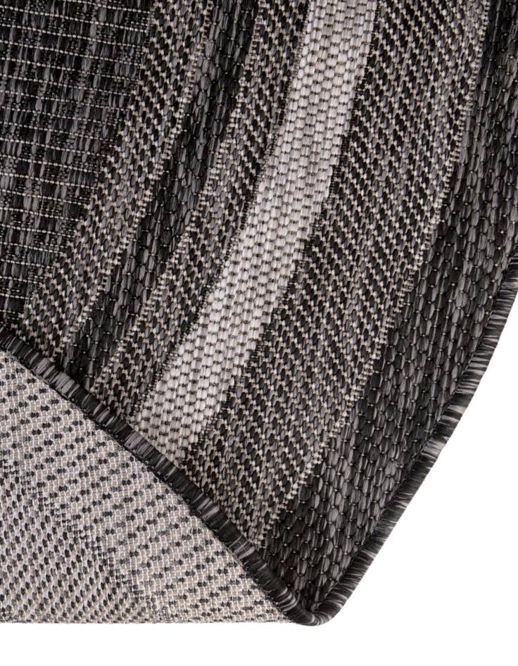 Detail image of  5' 3 x 5' 3  Washable Border Indoor / Outdoor Round Rug