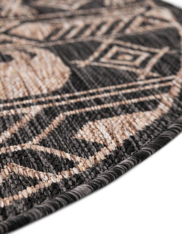 Detail image of  13' x 13'  Washable Southwestern Indoor / Outdoor Round Rug