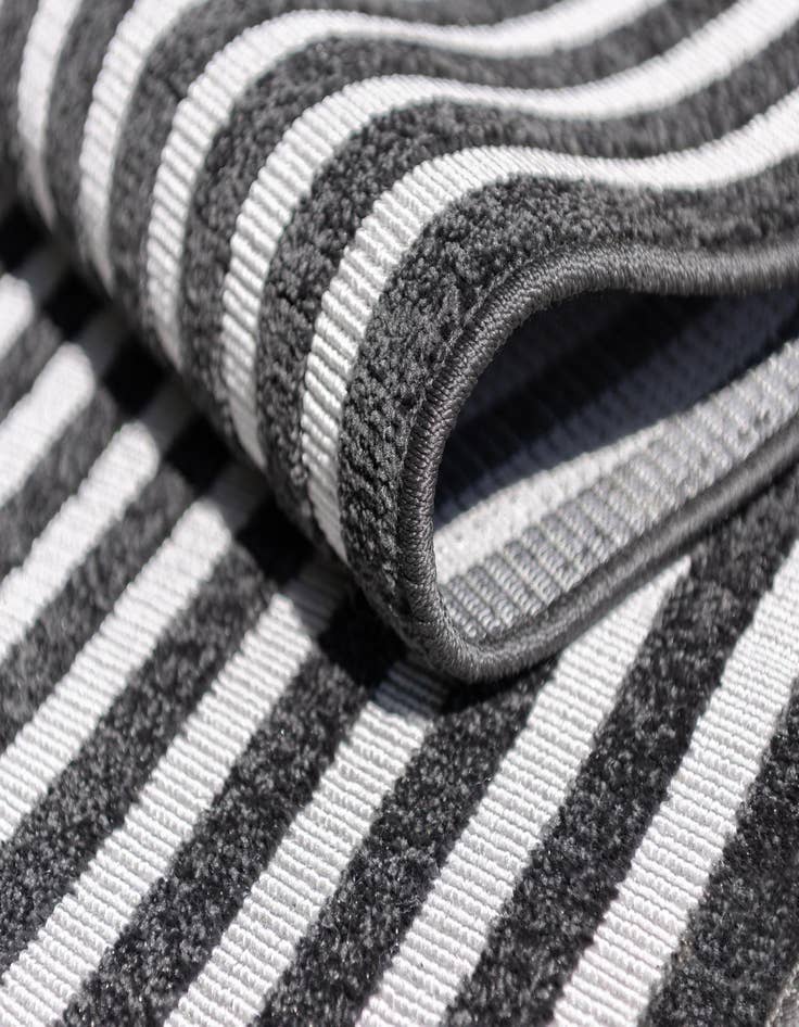 Detail image of  8' x 8'  Washable Sabrina Soto Prescott Indoor / Outdoor Round Rug