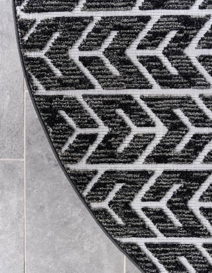 Detail image of  8' x 8'  Washable Sabrina Soto Aston Indoor / Outdoor Round Rug