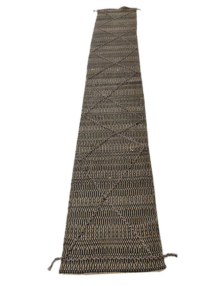 Detail image of  2' 6 x 10' 4  Hand Knotted Darya Wool Runner Rug