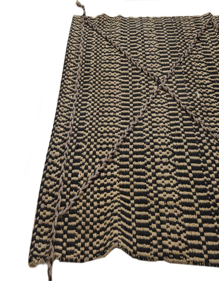 Detail image of  2' 6 x 10' 4  Hand Knotted Darya Wool Runner Rug