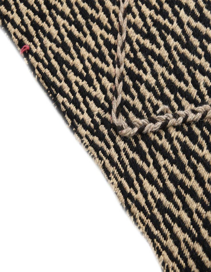 Detail image of  2' 8 x 10' 6  Hand Knotted Darya Wool Runner Rug