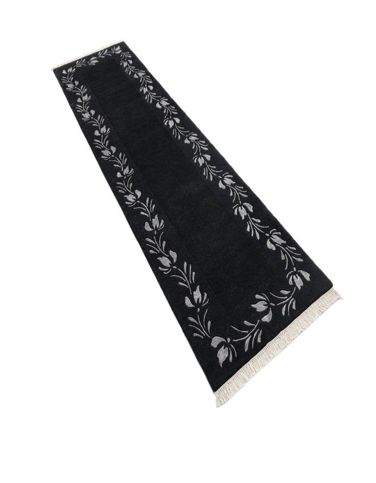 Detail image of  2' 9 x 10'  Hand Knotted Darya Wool Runner Rug