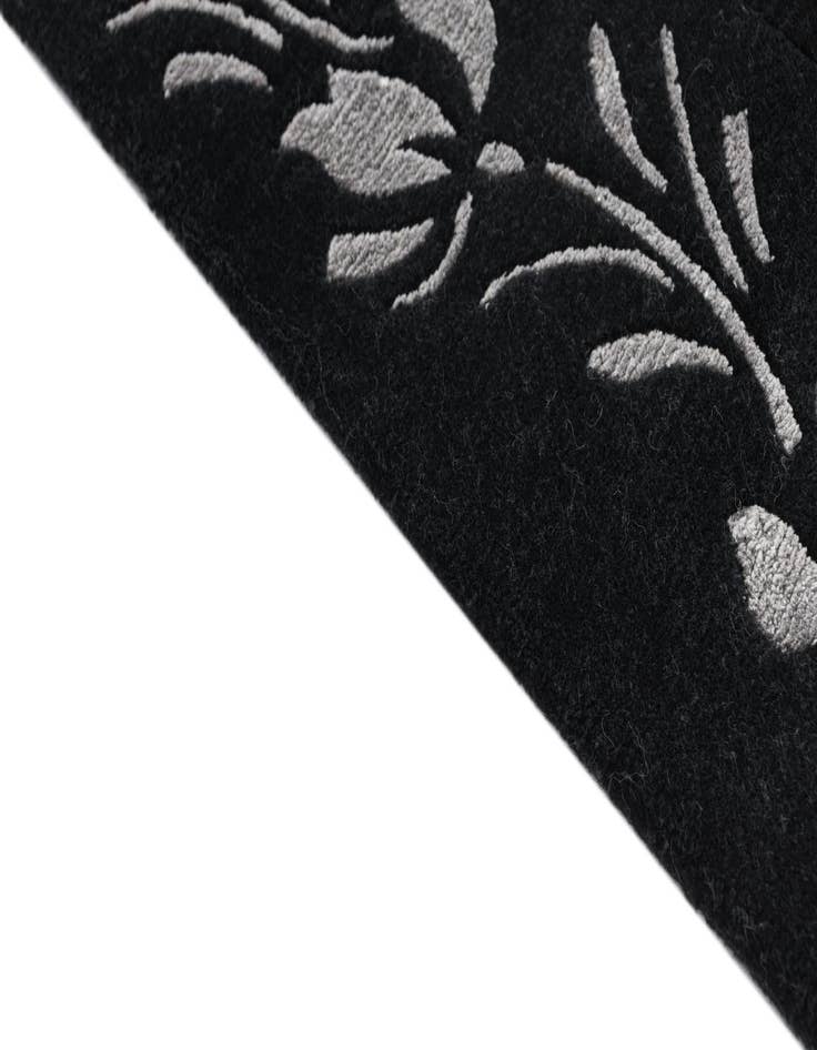 Detail image of  2' 9 x 10'  Hand Knotted Darya Wool Runner Rug