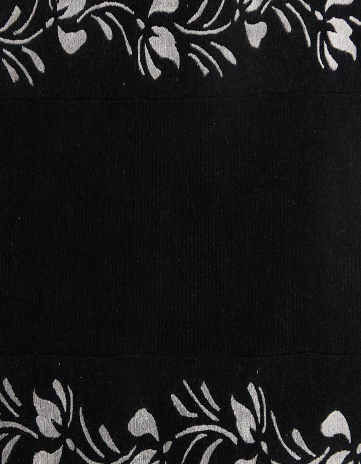 Detail image of  2' 9 x 10'  Hand Knotted Darya Wool Runner Rug