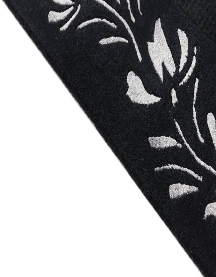 Detail image of  2' 11 x 9' 9  Hand Knotted Darya Wool Runner Rug