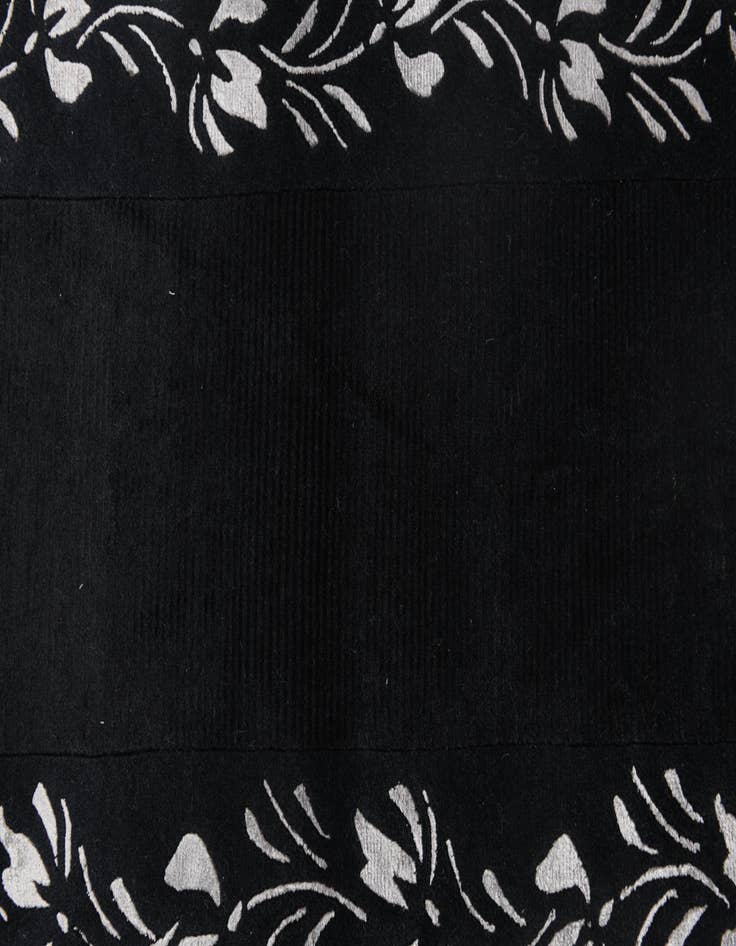 Detail image of  2' 11 x 9' 9  Hand Knotted Darya Wool Runner Rug