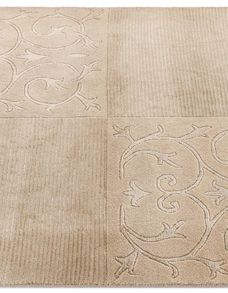 Detail image of  2' 9 x 9' 10 Darya Runner Rug