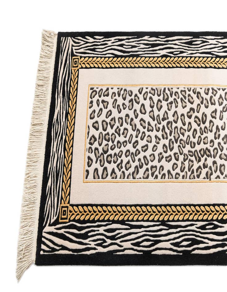 Detail image of  2' 9 x 9' 10 Darya Runner Rug