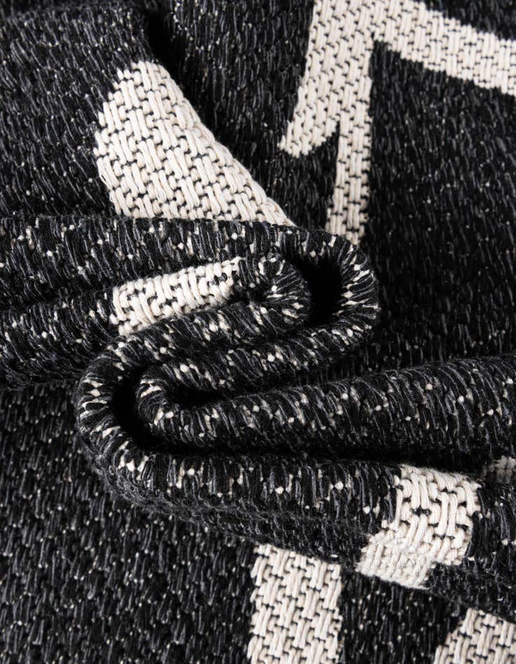 Detail image of  2' x 6' Georgia Runner Rug