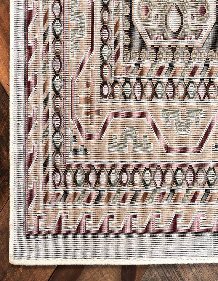 Detail image of 3' x 11' 10 Gharajeh Runner Rug