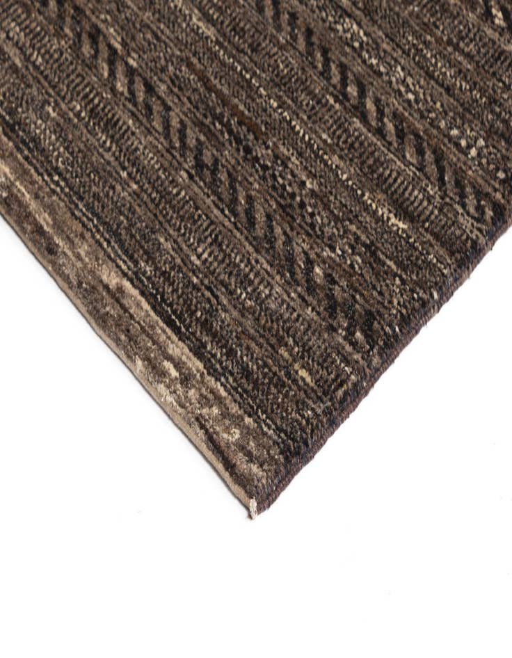 Detail image of  2' 7 x 8' Juma Wool Runner Rug