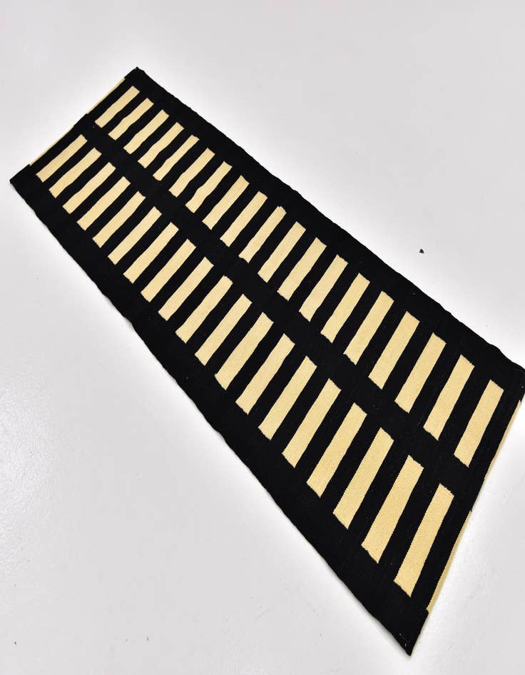 Detail image of  2' 5 x 6' 8  Hand Woven Kilim Modern Wool Runner Rug