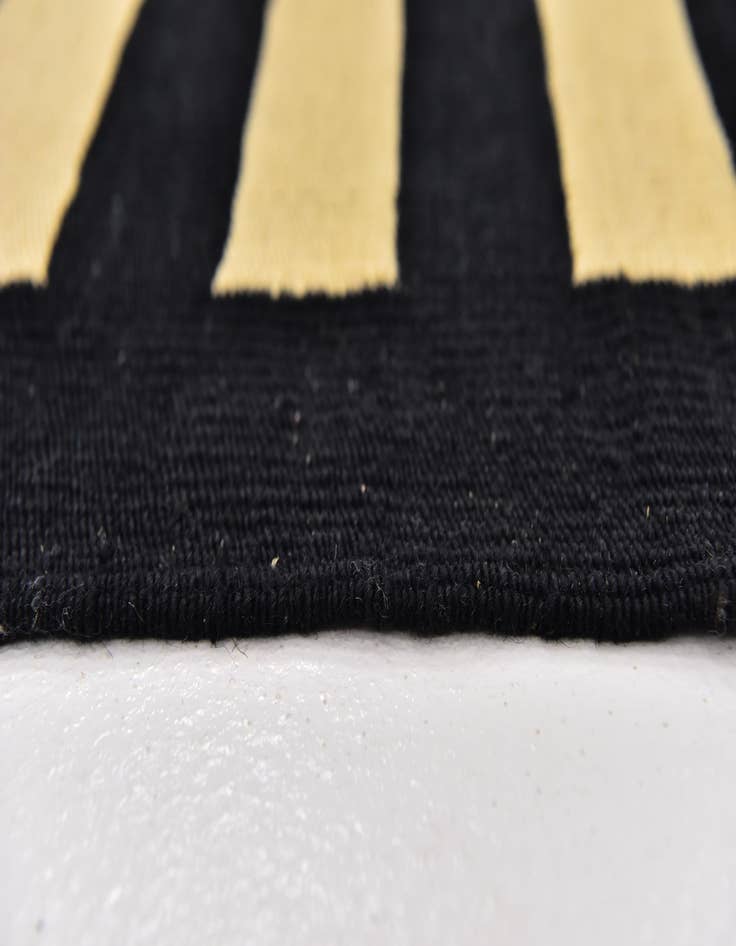 Detail image of  2' 5 x 6' 8  Hand Woven Kilim Modern Wool Runner Rug