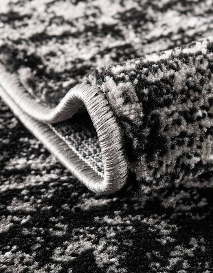 Detail image of  2' 7 x 8' Laguna Runner Rug