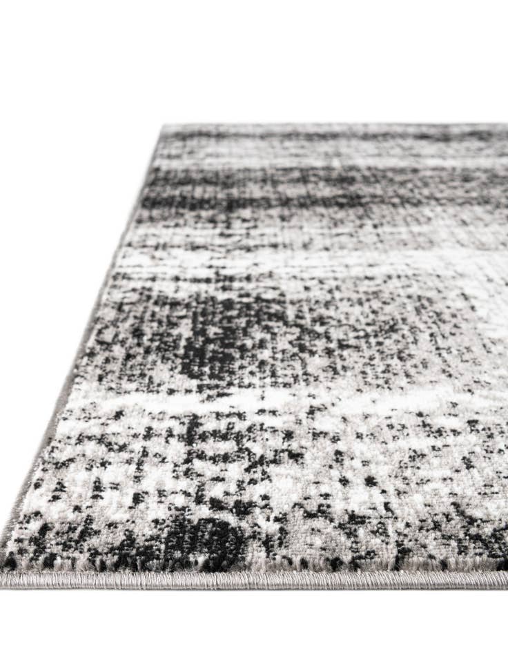 Detail image of  2' 7 x 8' Laguna Runner Rug