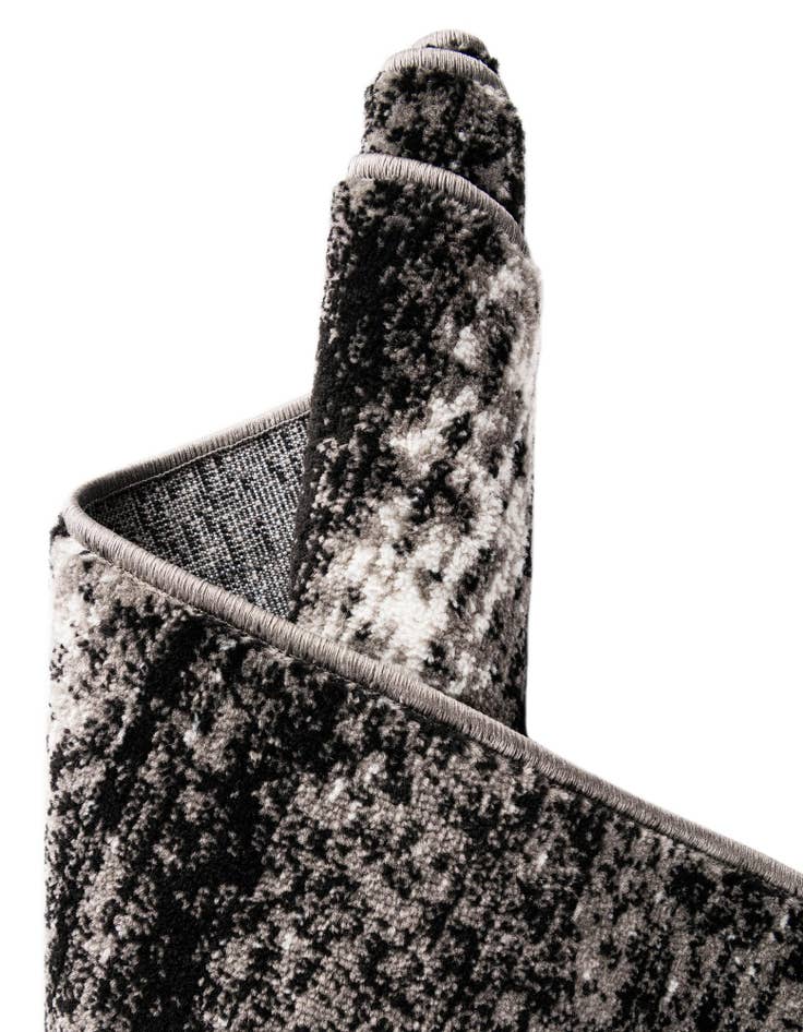 Detail image of  2' 7 x 8' Laguna Runner Rug