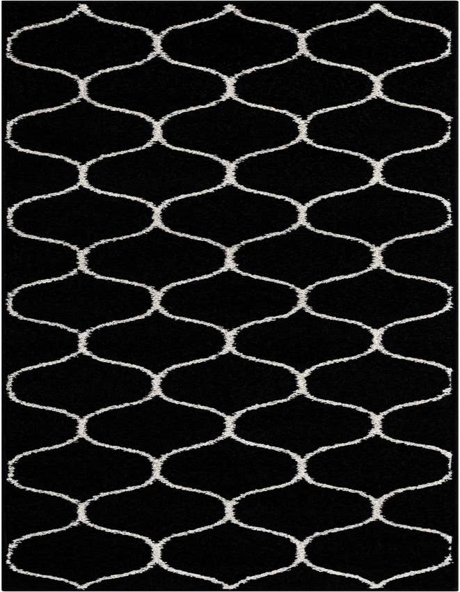 Detail image of 2' x 6' Lattice Frieze Runner Rug