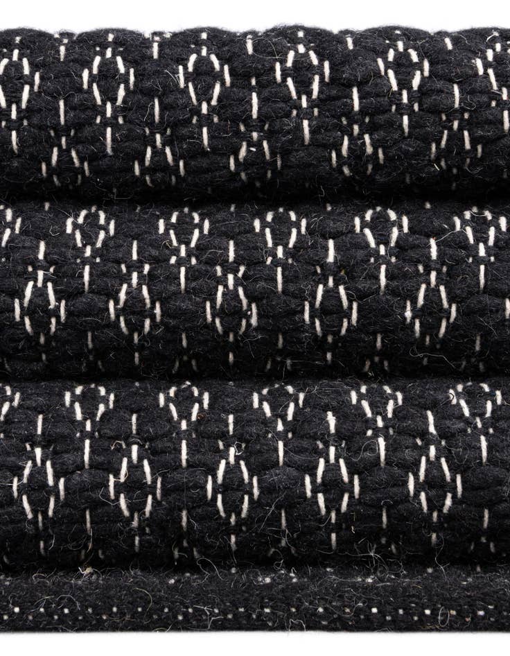 Detail image of  2' x 5' 1  Hand Woven Lattice Wool Runner Rug
