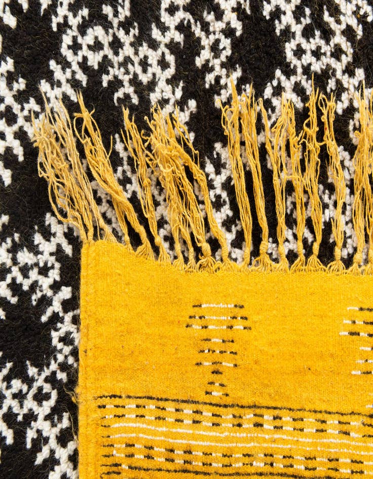 Detail image of  4' 6 x 7' 7  Hand Knotted Moroccan Oriental Wool Runner Rug