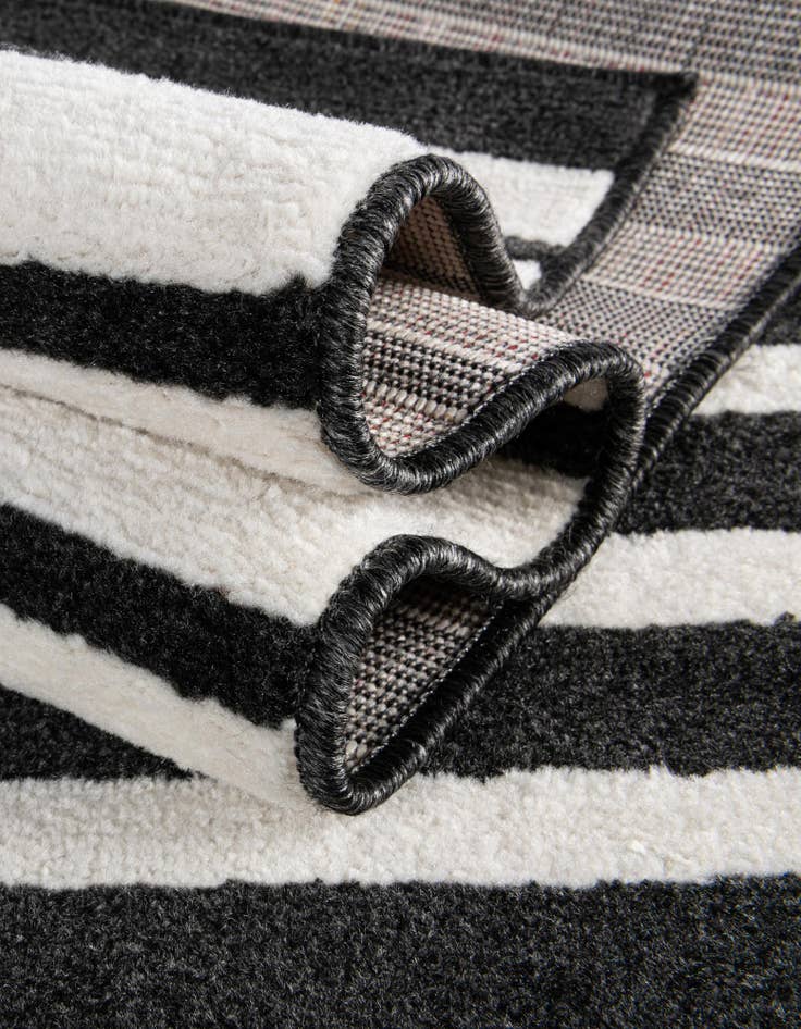 Detail image of  2' x 8' Oslo Runner Rug