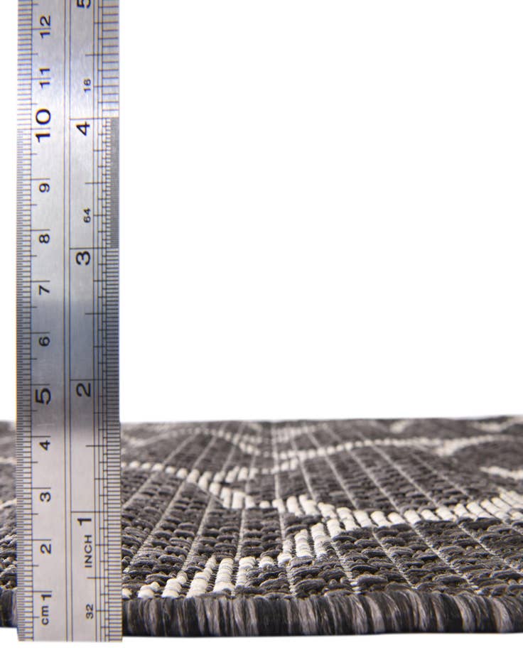 Detail image of  2' 7 x 10'  Washable Lattice Indoor / Outdoor Runner Rug