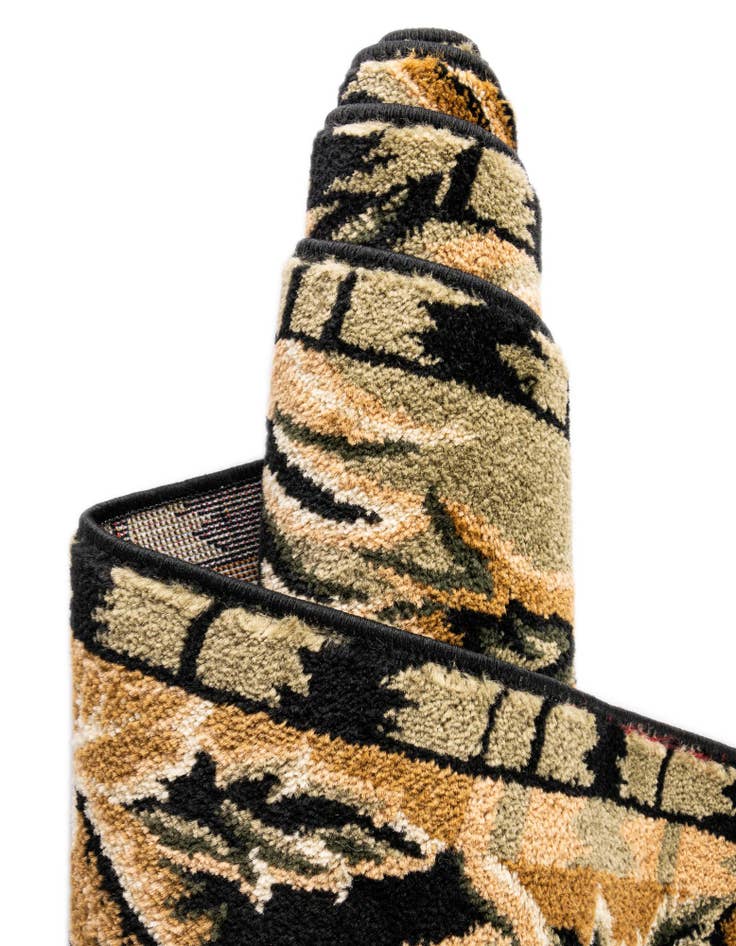 Detail image of  2' 7 x 12' Pastoral Runner Rug