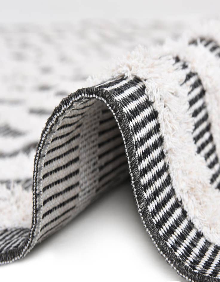 Detail image of  2' 3 x 8' Sabrina Soto Casa Toluca Runner Rug