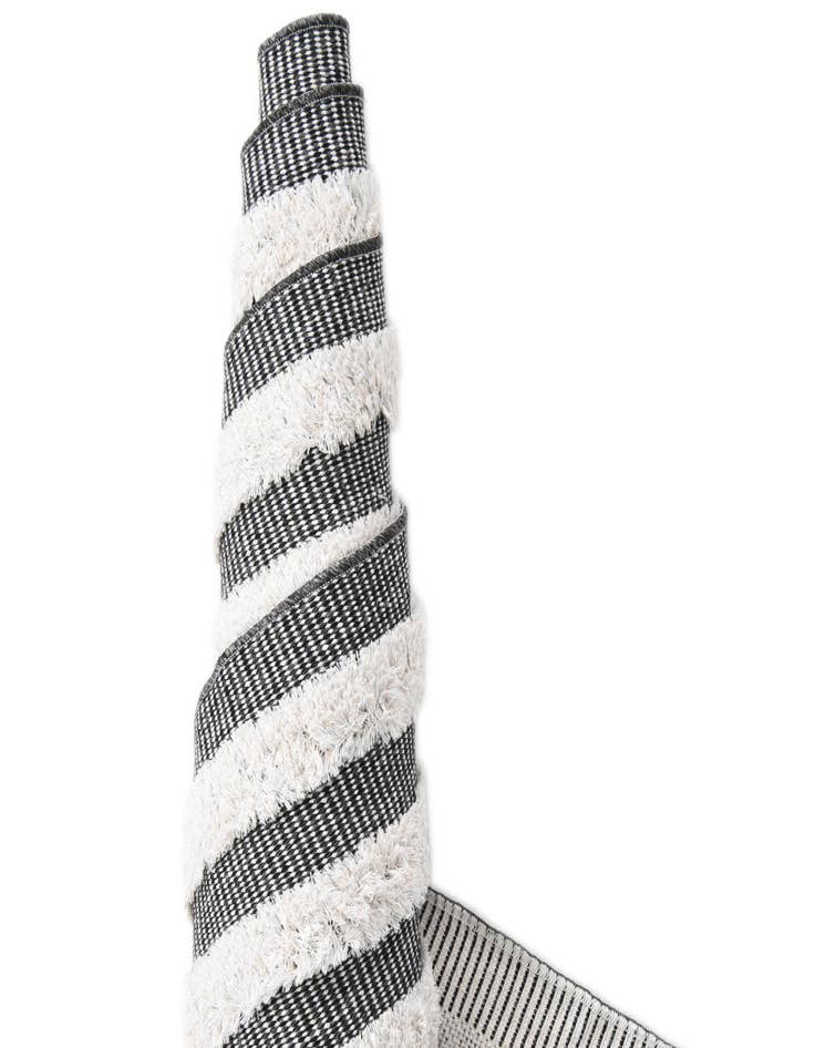 Detail image of  2' 3 x 8' Sabrina Soto Casa Toluca Runner Rug