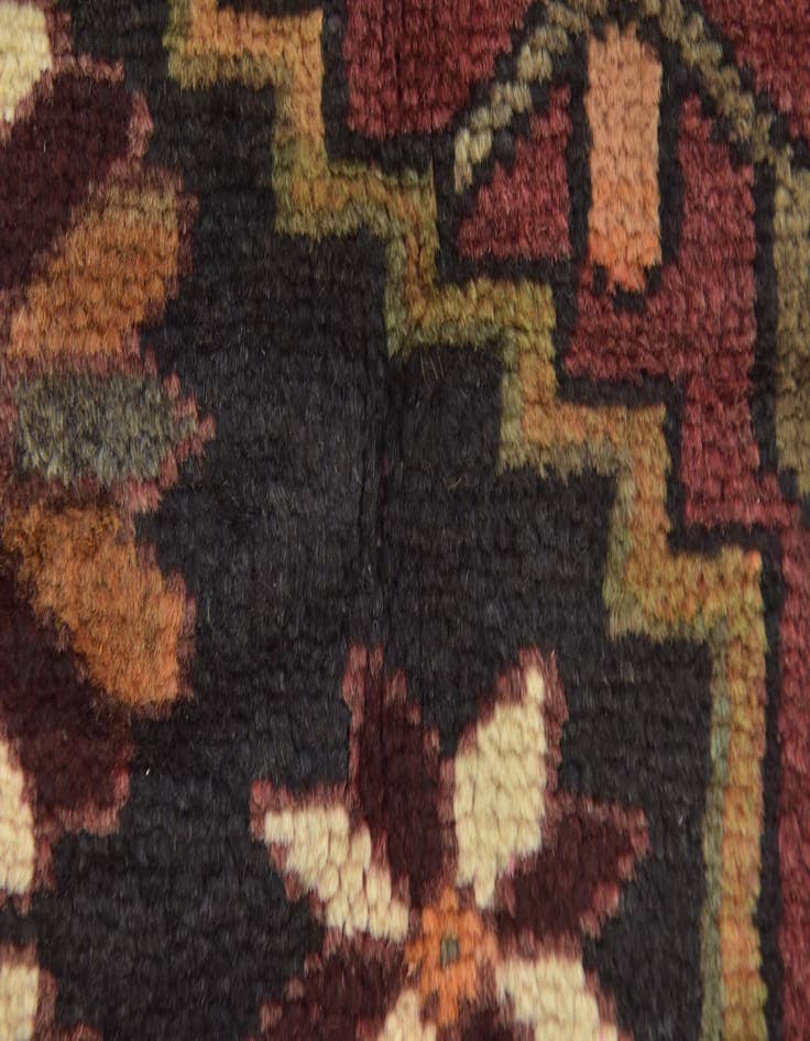 Detail image of  3' 9 x 10'  Hand Knotted Shahsavand Persian Wool Runner Rug