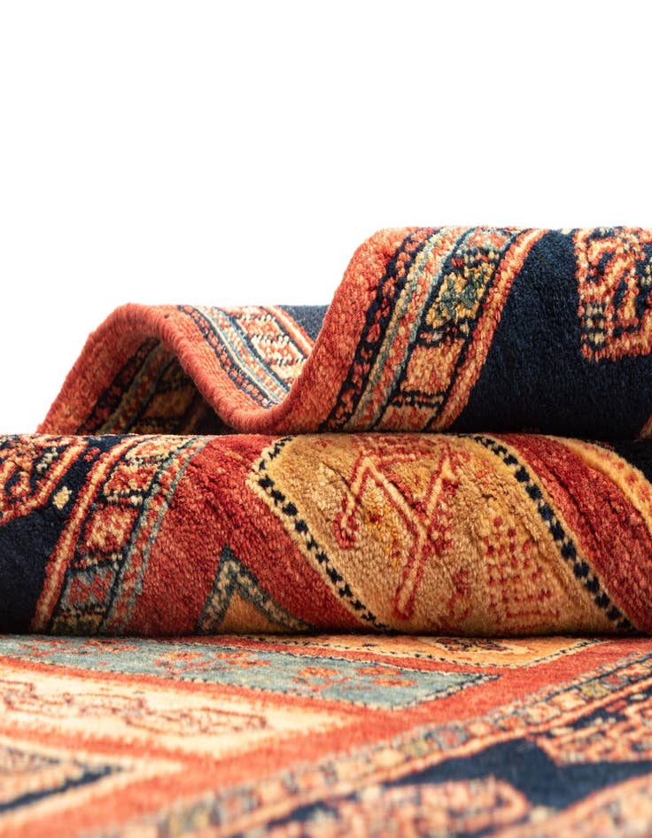 Detail image of  2' 10 x 6' 10 Tabiibaft Wool Runner Rug