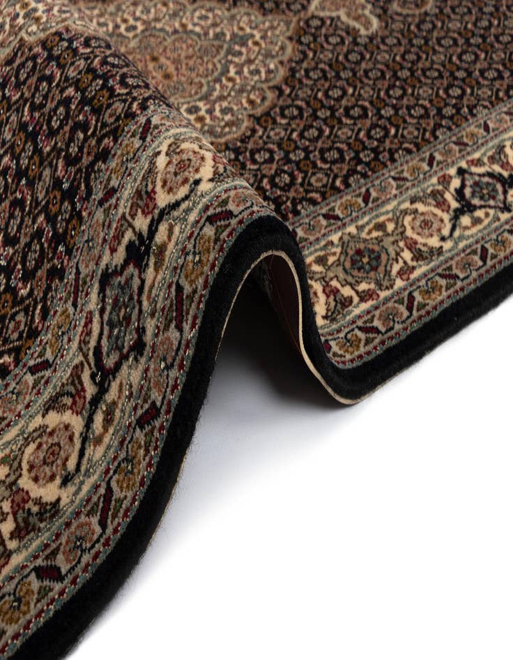 Detail image of  2' 7 x 6' 11 Tabriz Mahi Wool Runner Rug