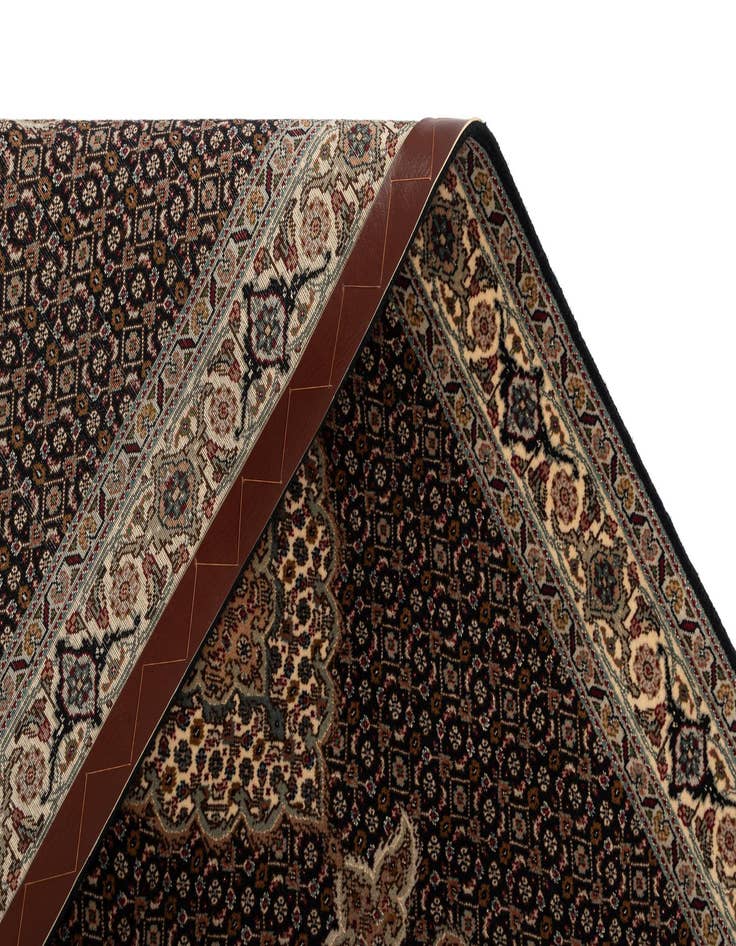 Detail image of  2' 7 x 6' 11 Tabriz Mahi Wool Runner Rug