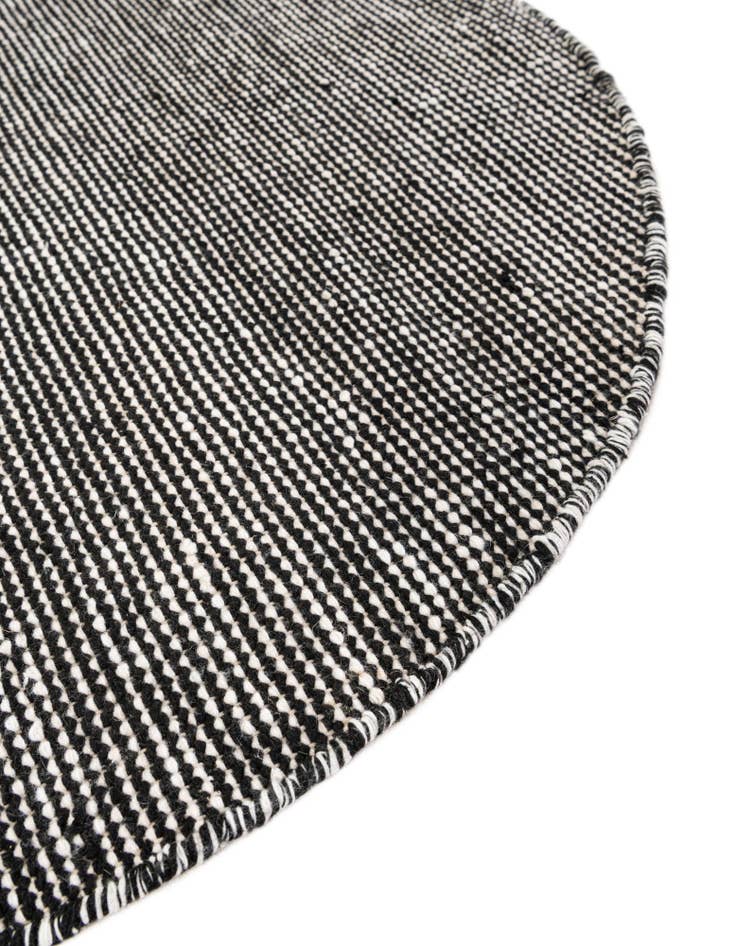 Detail image of  7' 10 x 7' 10  Washable Jill Zarin Palm Springs Indoor / Outdoor Round Rug