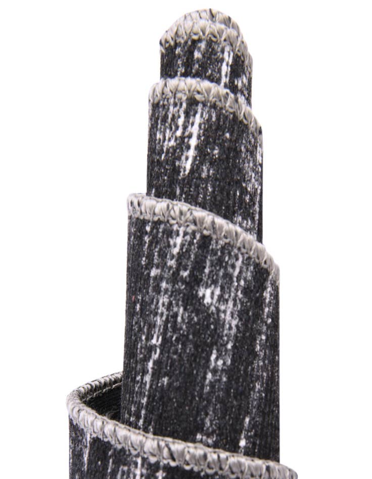 Detail image of  5' x 5' Asha Square Rug